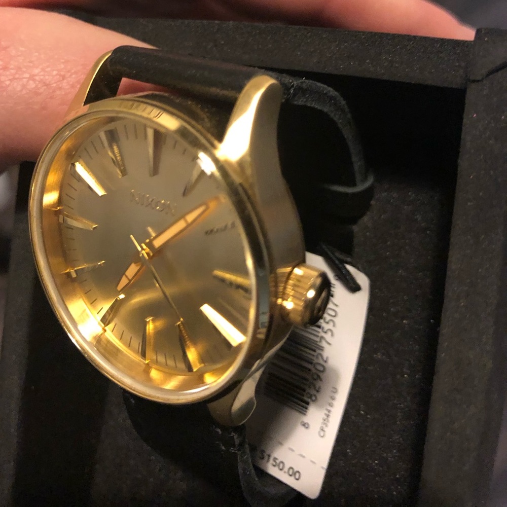 Nixon watch